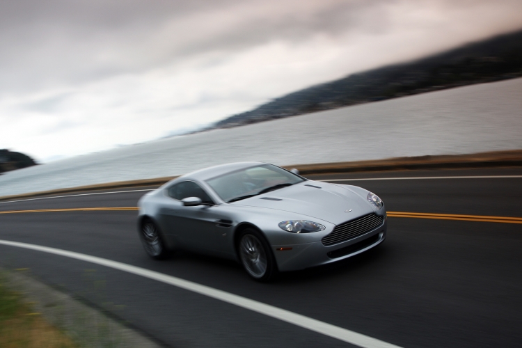 Aston Martin V8 Vantage