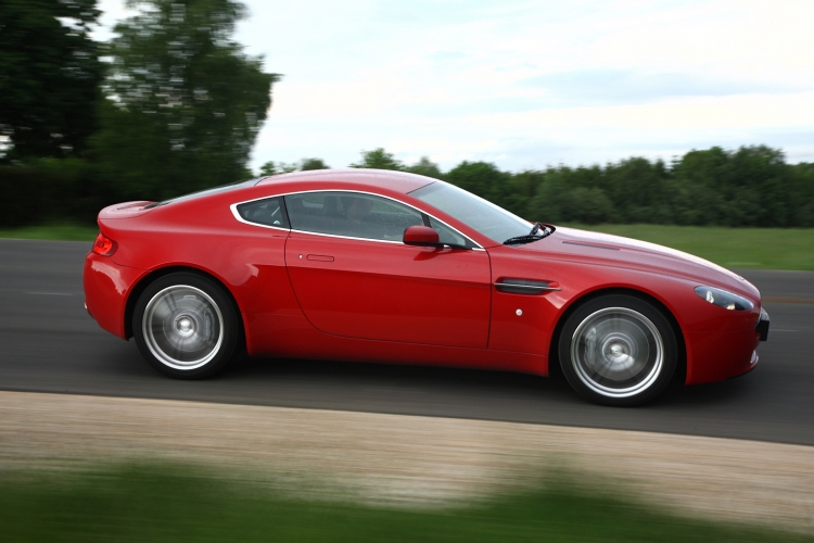 Aston Martin V8 Vantage