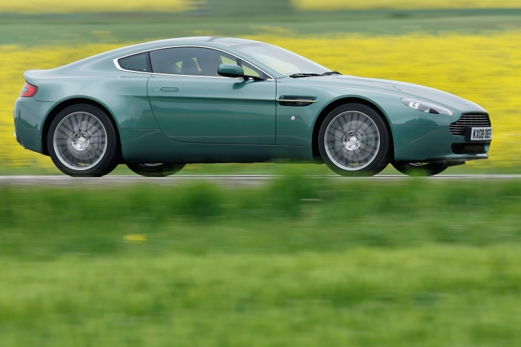 Aston Martin V8 Vantage