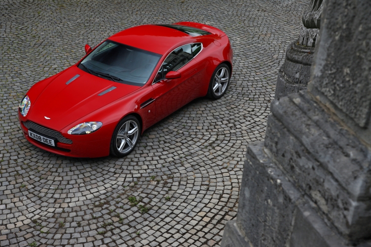 Aston Martin V8 Vantage