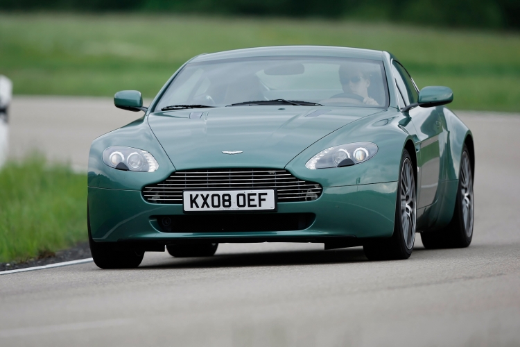 Aston Martin V8 Vantage