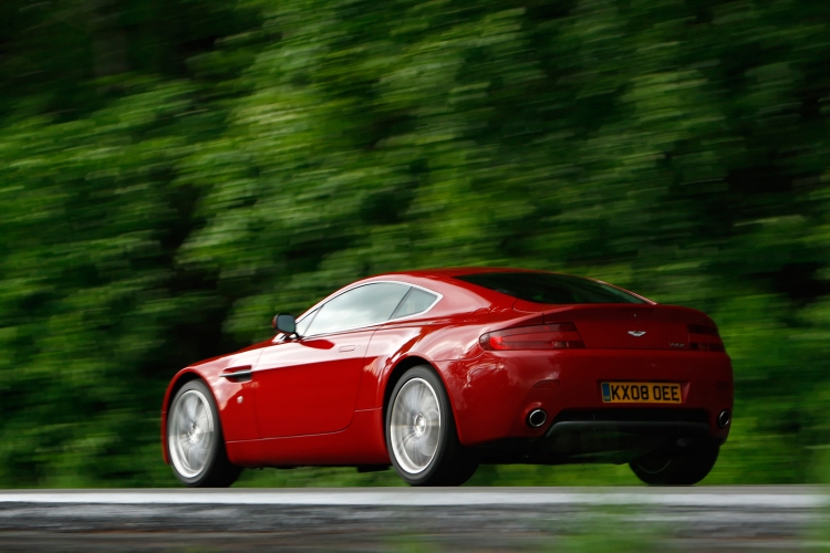 Aston Martin V8 Vantage