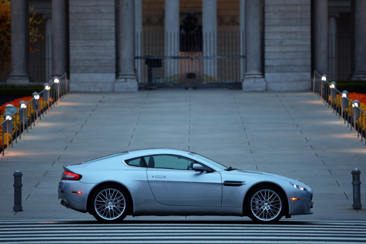 Aston Martin V8 Vantage