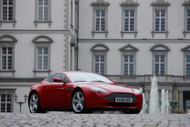 Aston Martin V8 Vantage