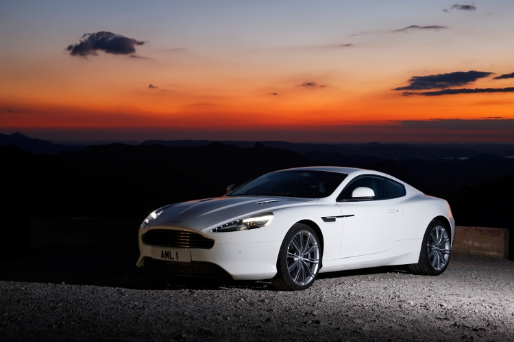 Aston Martin Virage