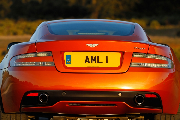 Aston Martin Virage