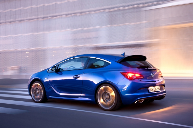 Opel Astra OPC